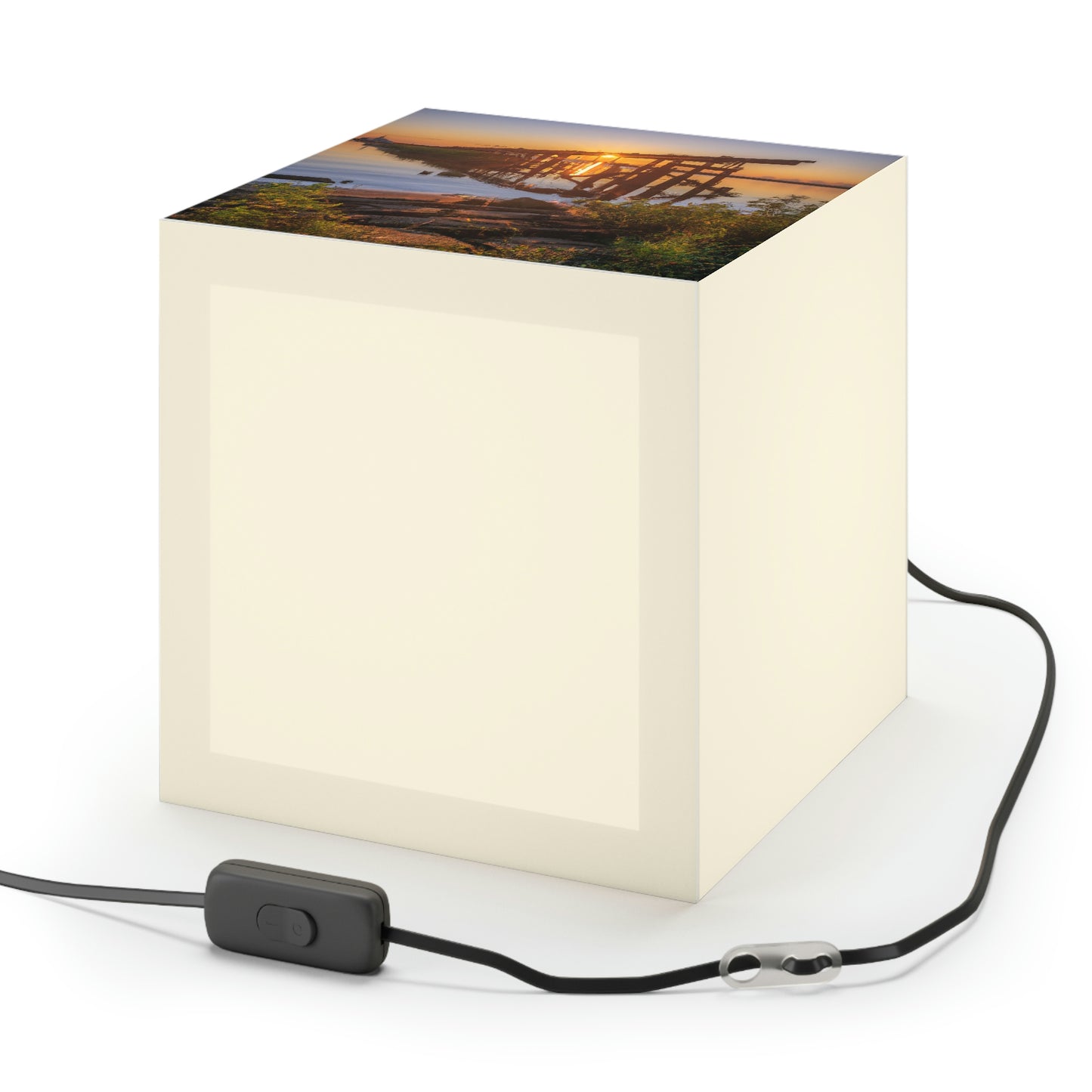 "Eternal Sunrise" - The Alien Light Cube Lamp