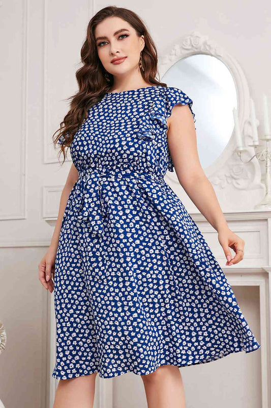 Plus Size Round Neck Tie Waist Dress