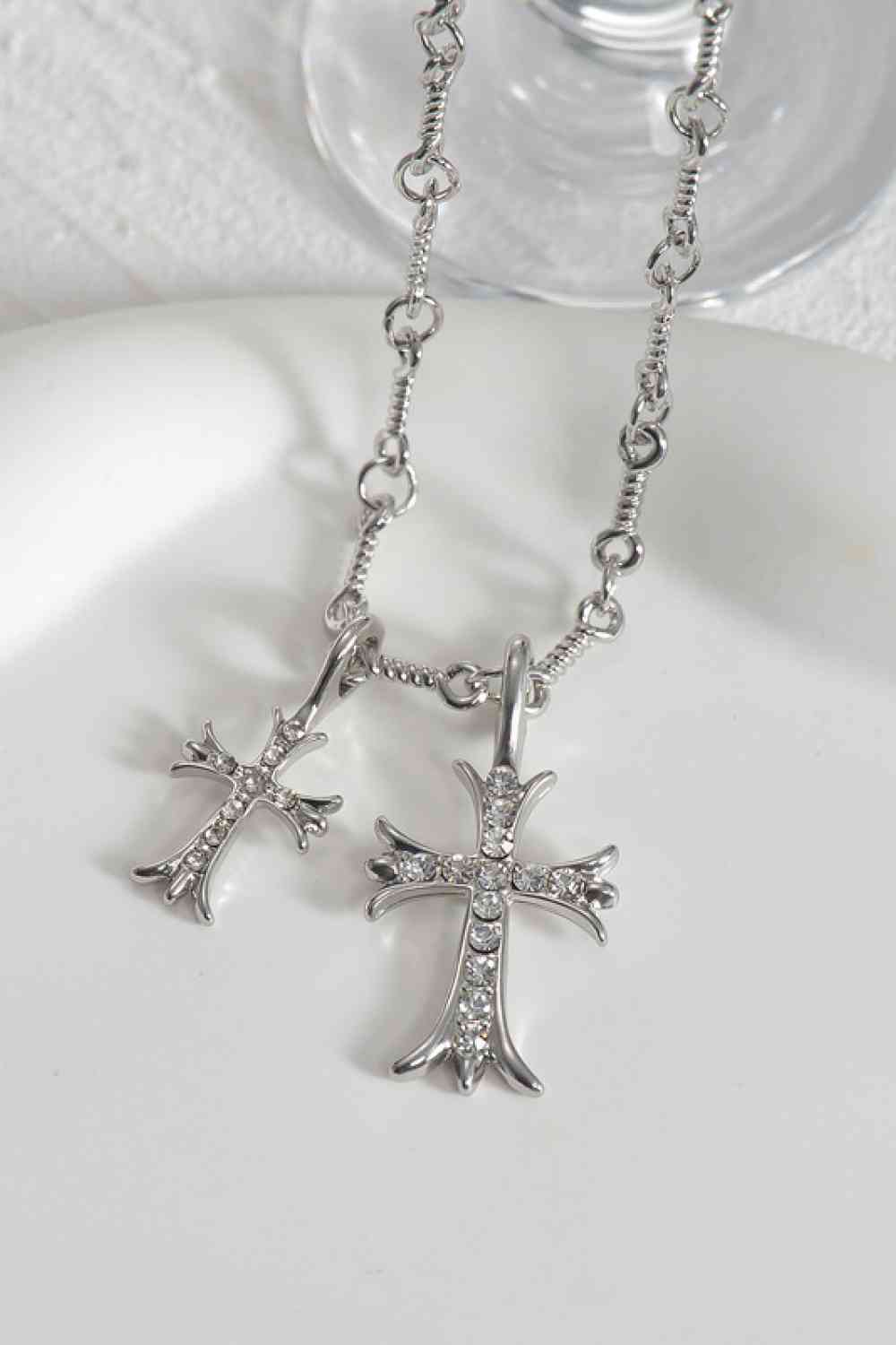Halskette mit Kreuzanhänger aus Edelstahl