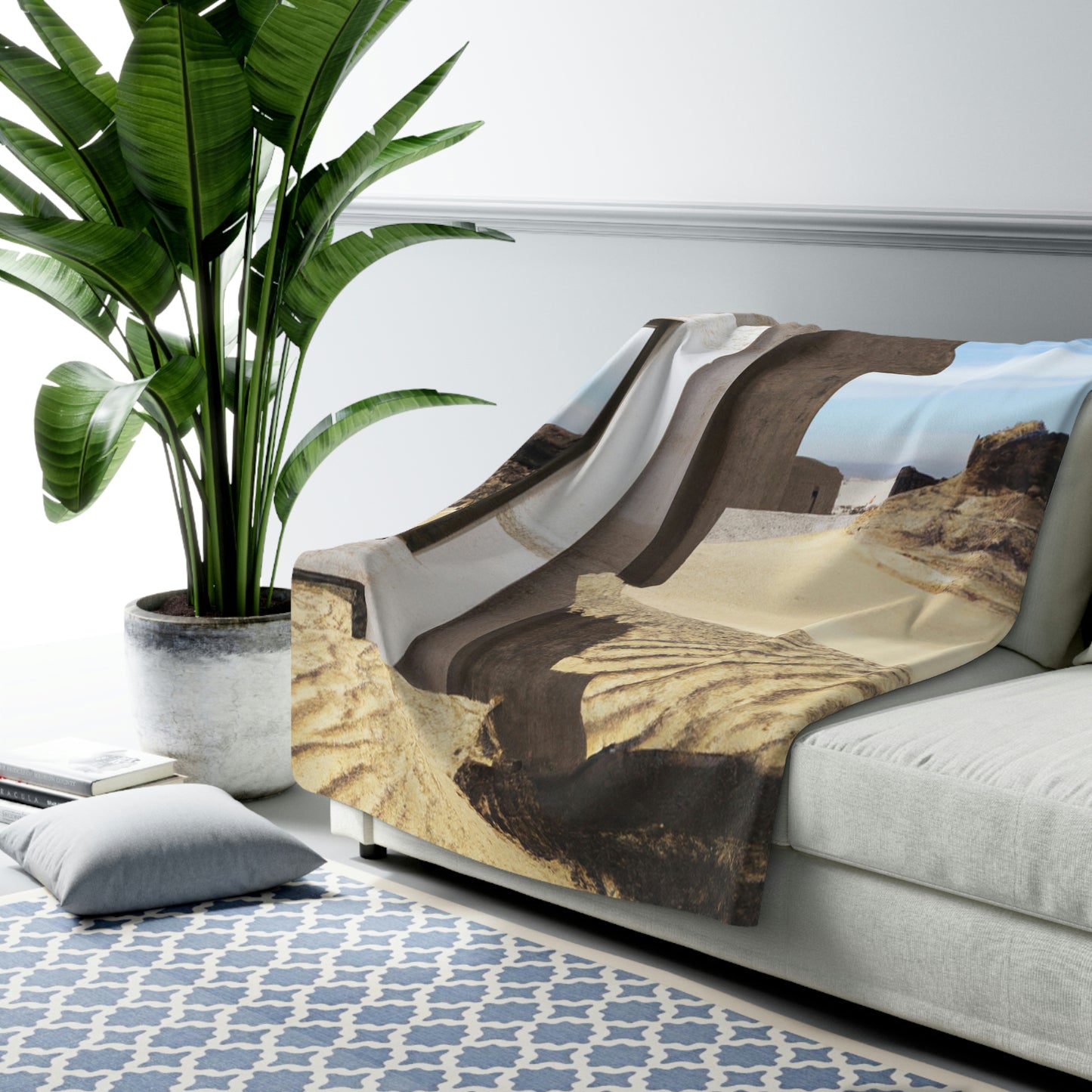 "Lost in the Sands: Discovering the Ancient Temple" - The Alien Sherpa Fleece Blanket