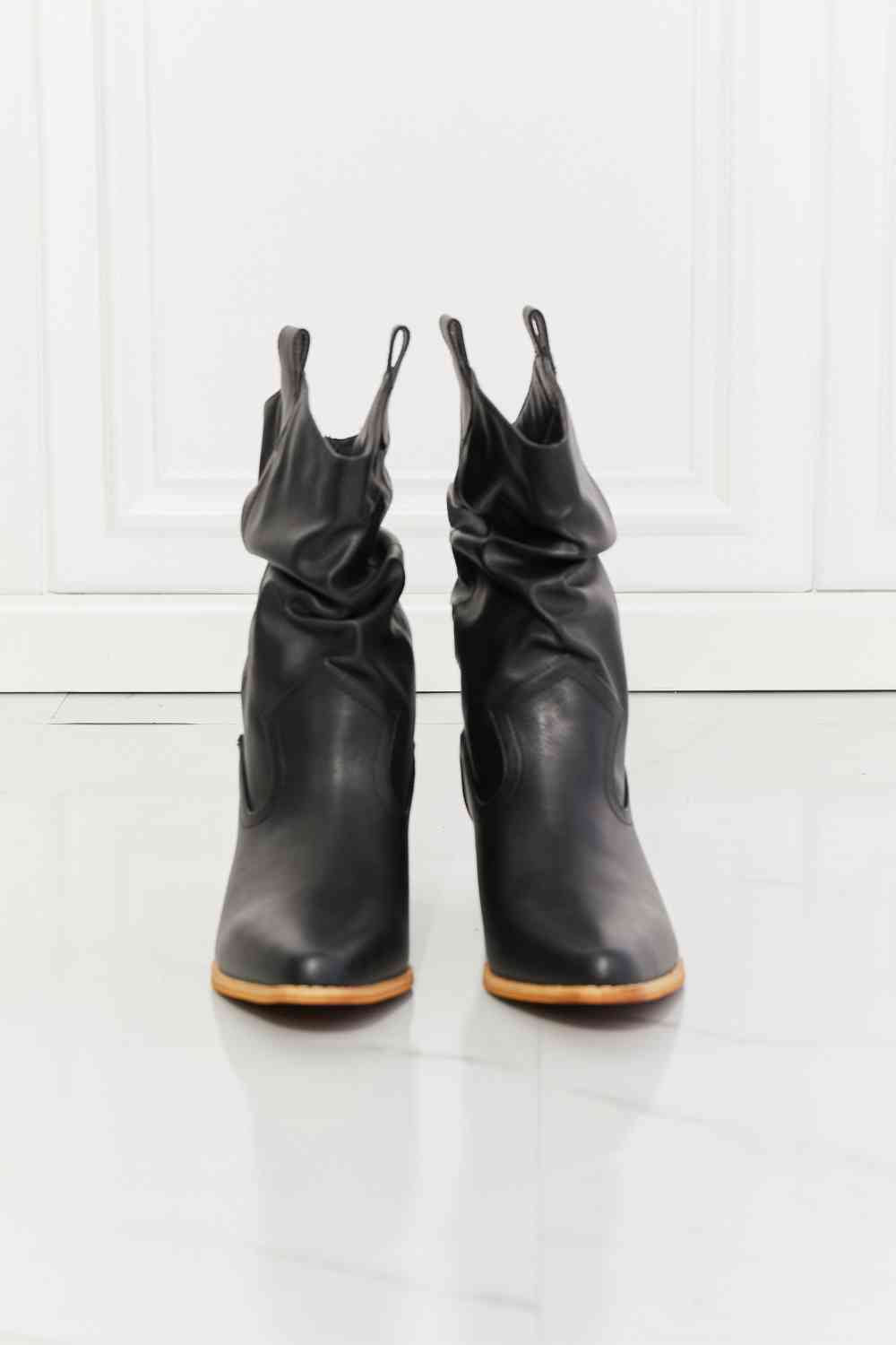 MMShoes Better in Texas Scrunch Botas Vaqueras en Negro