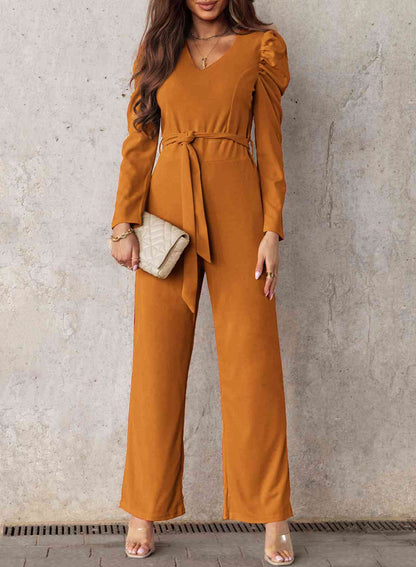 Langer Jumpsuit mit V-Ausschnitt und Puffärmeln und Gürtel