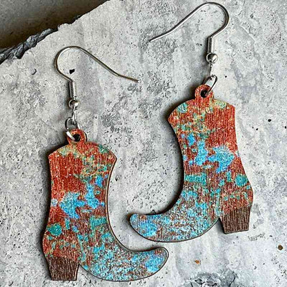 Pendientes colgantes de madera con forma de botas