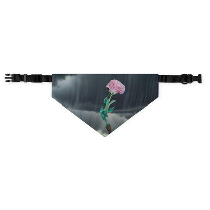 "Aight Against the Storm: Die Geschichte einer einsamen Blume" - Das Alien Pet Bandana Halsband