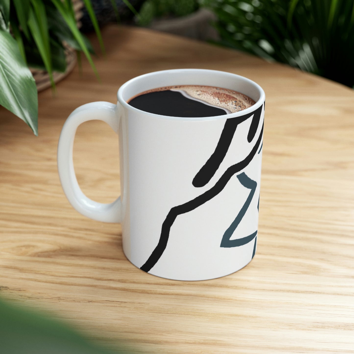 "Ascending the Summit" - The Alien Taza de cerámica 11 oz