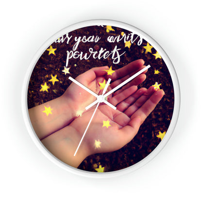 "A Starry Wish in My Pocket" - Die Alien-Wanduhr