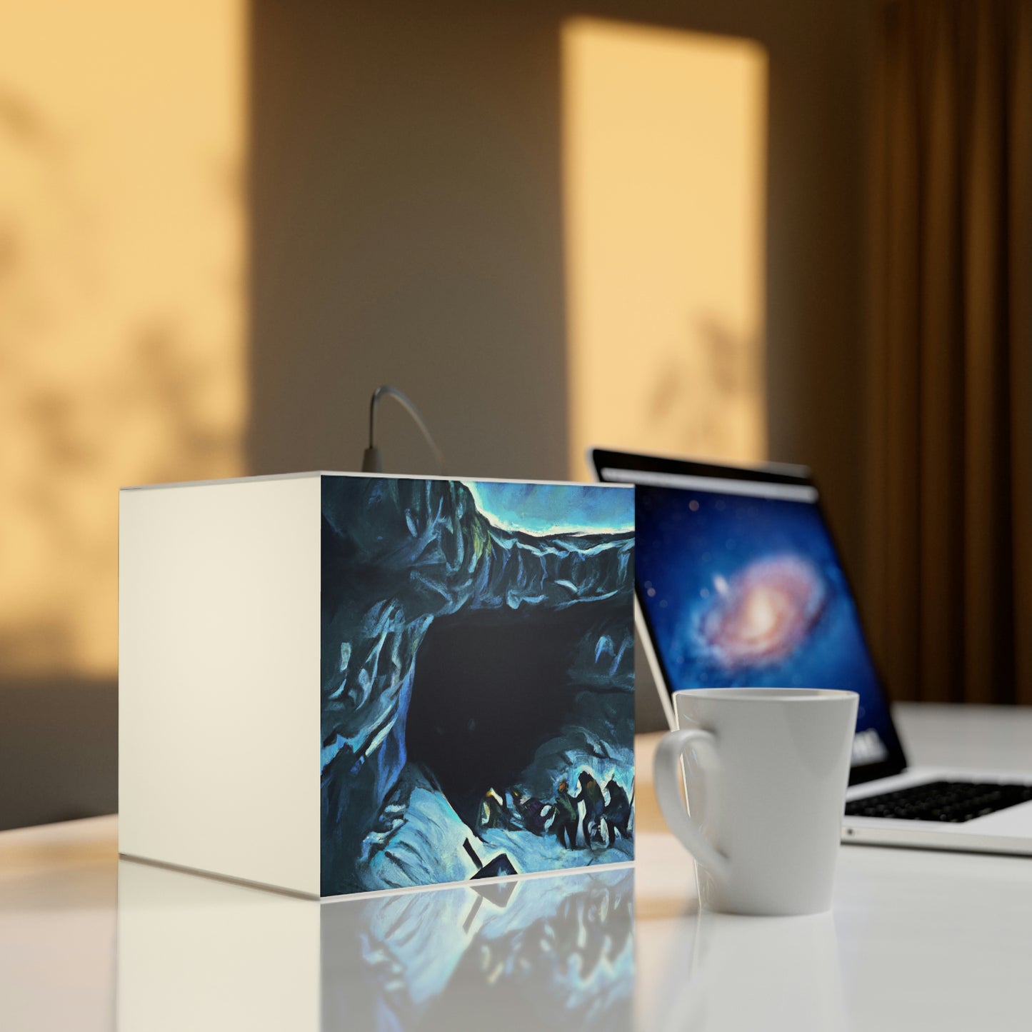 "Escape from the Icy Depths" - Die Alien Light Cube Lampe