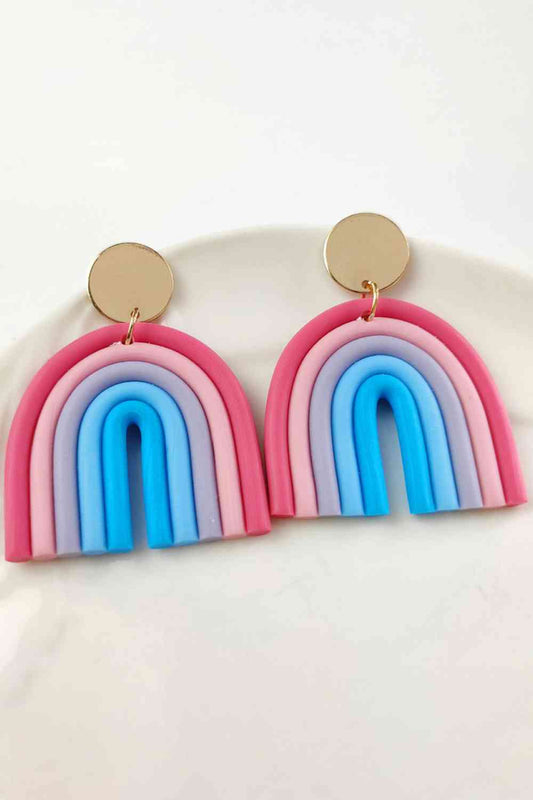 Ohrringe in Regenbogenform