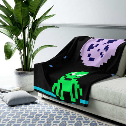 "Testigo solitario del cielo nocturno" - The Alien Sherpa Fleece Blanket Pixel Art