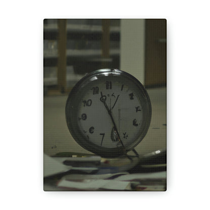 "El misterio del reloj de la biblioteca" - The Alien Canva