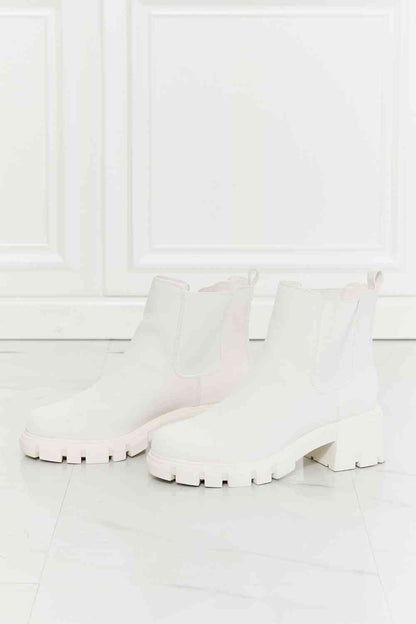 Botas Chelsea blancas con suela dentada mate Work For It de MMShoes