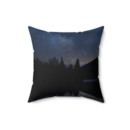 "A Starlit Tranquility" - Das Alien Square Pillow