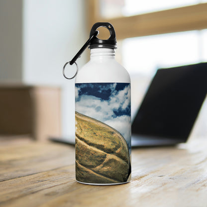 Mystery in the Meadow: The Gigantic Find of a Farmer - The Alien Stainless Steel Water Bottle