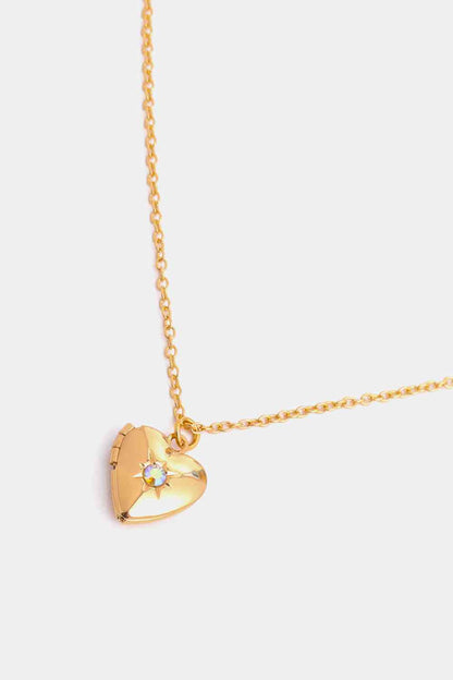 Collar con colgante chapado en oro de 14 quilates con forma de corazón y circón