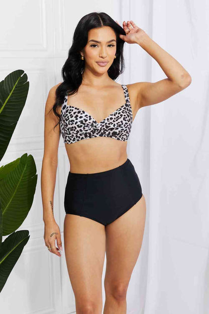 Bikini de talle alto con estampado de leopardo Take A Dip Twist de Marina West Swim