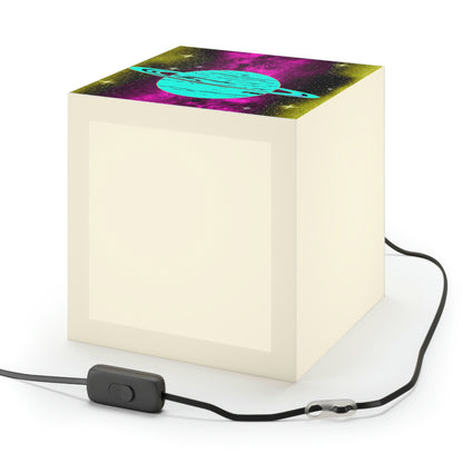 "A Star Forsaken" - Die Alien Light Cube Lampe