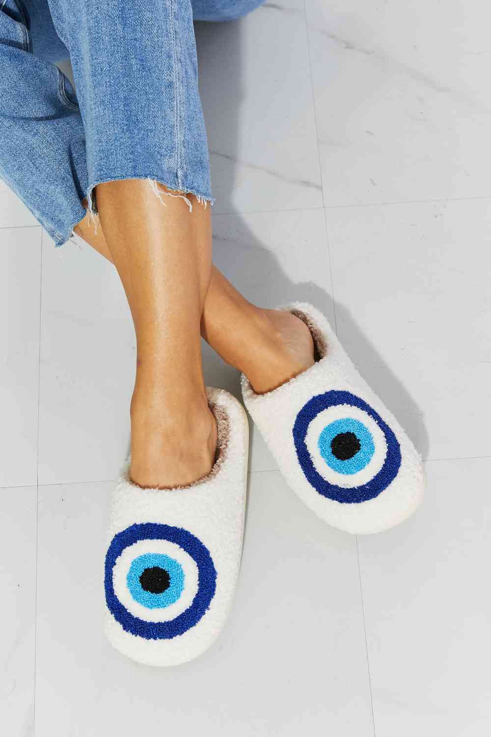 MMShoes Eye Plüsch-Slipper