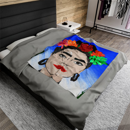 „Feurige Frida: Eine mexikanische Ikone mit farbenfroher Kultur malen“ – The Alien Velveteen Plush Blanket