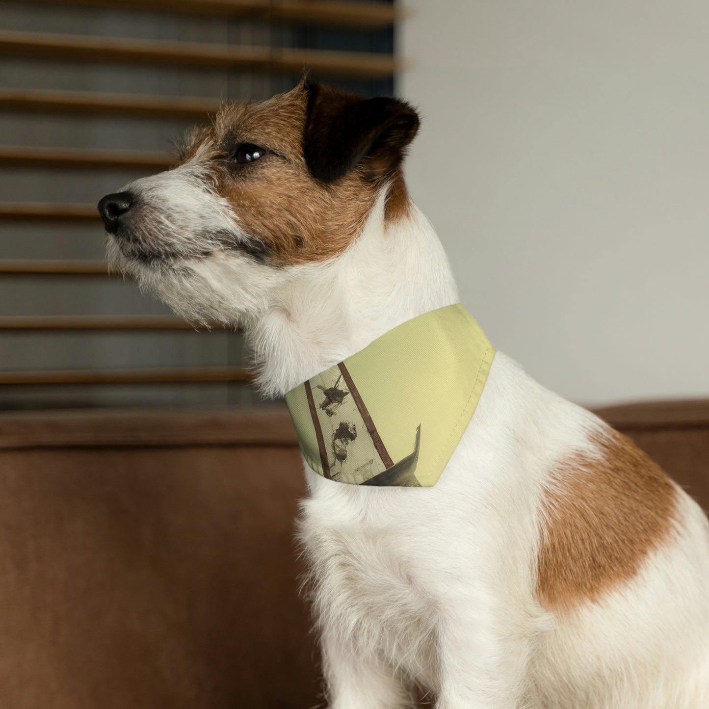 "Ghostly Beacon in the Fog" - Das Alien Pet Bandana Halsband