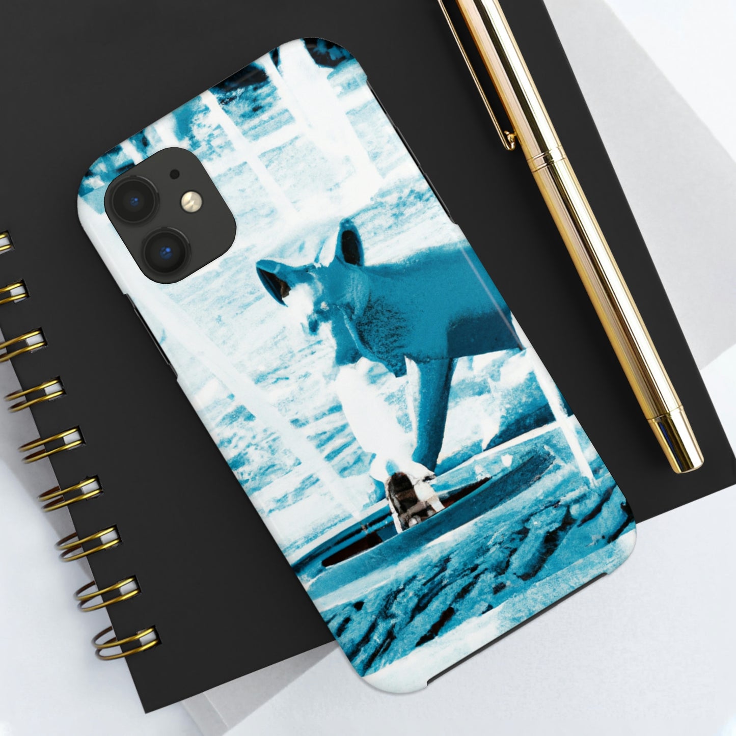 "Foxy Herumtollen im Brunnen" - Die Alien Tough Phone Cases