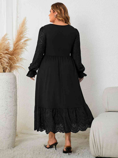 Plus-Size-Kleid mit Volantärmeln und Spitzendetail