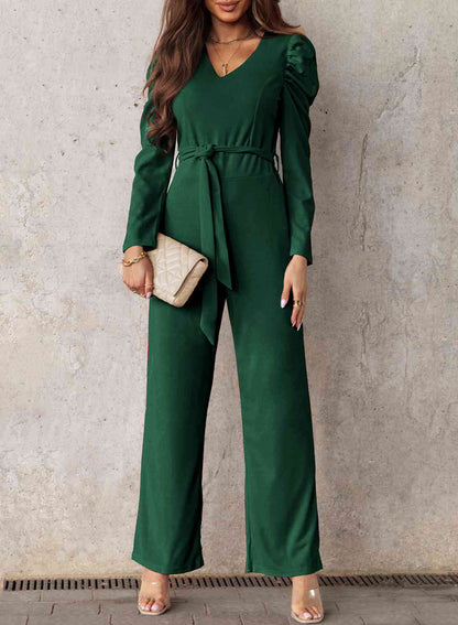 Langer Jumpsuit mit V-Ausschnitt und Puffärmeln und Gürtel