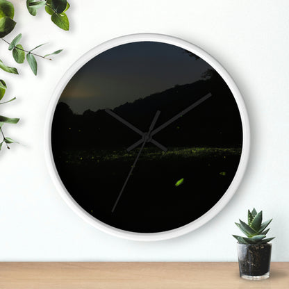 "Mil luciérnagas en el cielo nocturno" - El reloj de pared alienígena