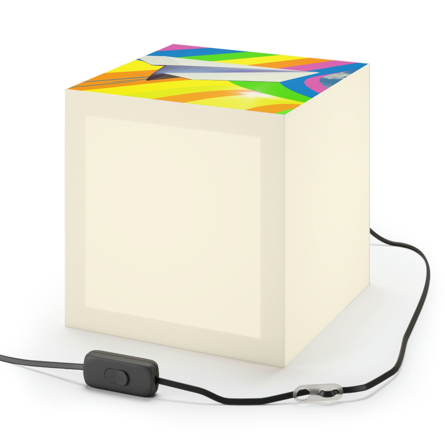 „A Flight of Color“ – Die Alien Light Cube Lampe