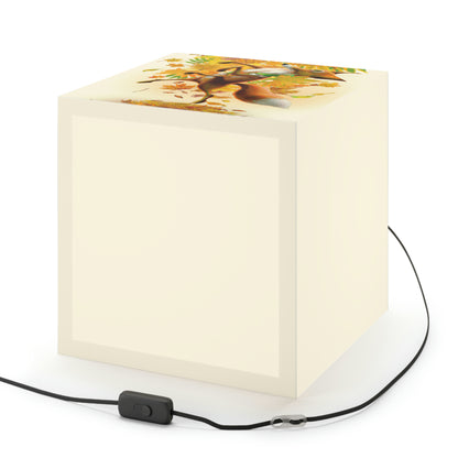 "Autumnal Adventure: A Fox's Mischief" - Die Alien Light Cube Lampe