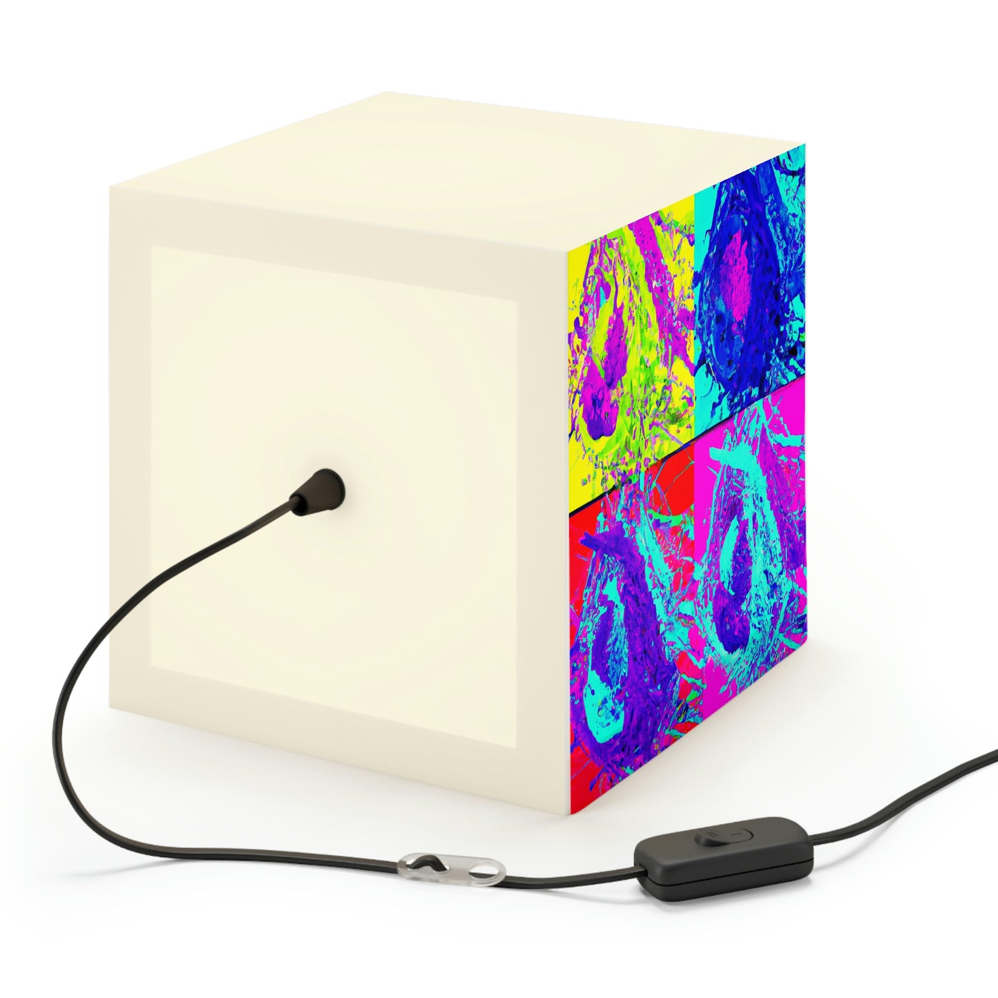 "Ein Regenbogen aus gefiederten Freunden" - Die Alien Light Cube Lampe