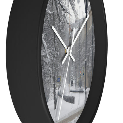 "Stark Solitude" - The Alien Wall Clock