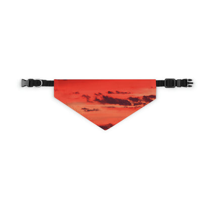 "Lonely Lighthouse on Fire" - El collar de bandana para mascotas alienígenas