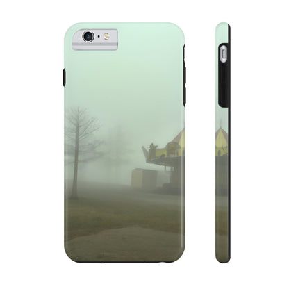 "Sueños brumosos de un carnaval abandonado" - The Alien Tough Phone Cases