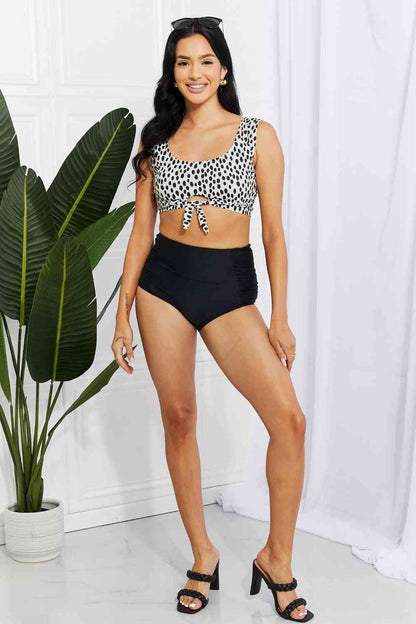 Marina West Swim Sanibel Crop-Badeoberteil und geraffte Hose im Set in Schwarz