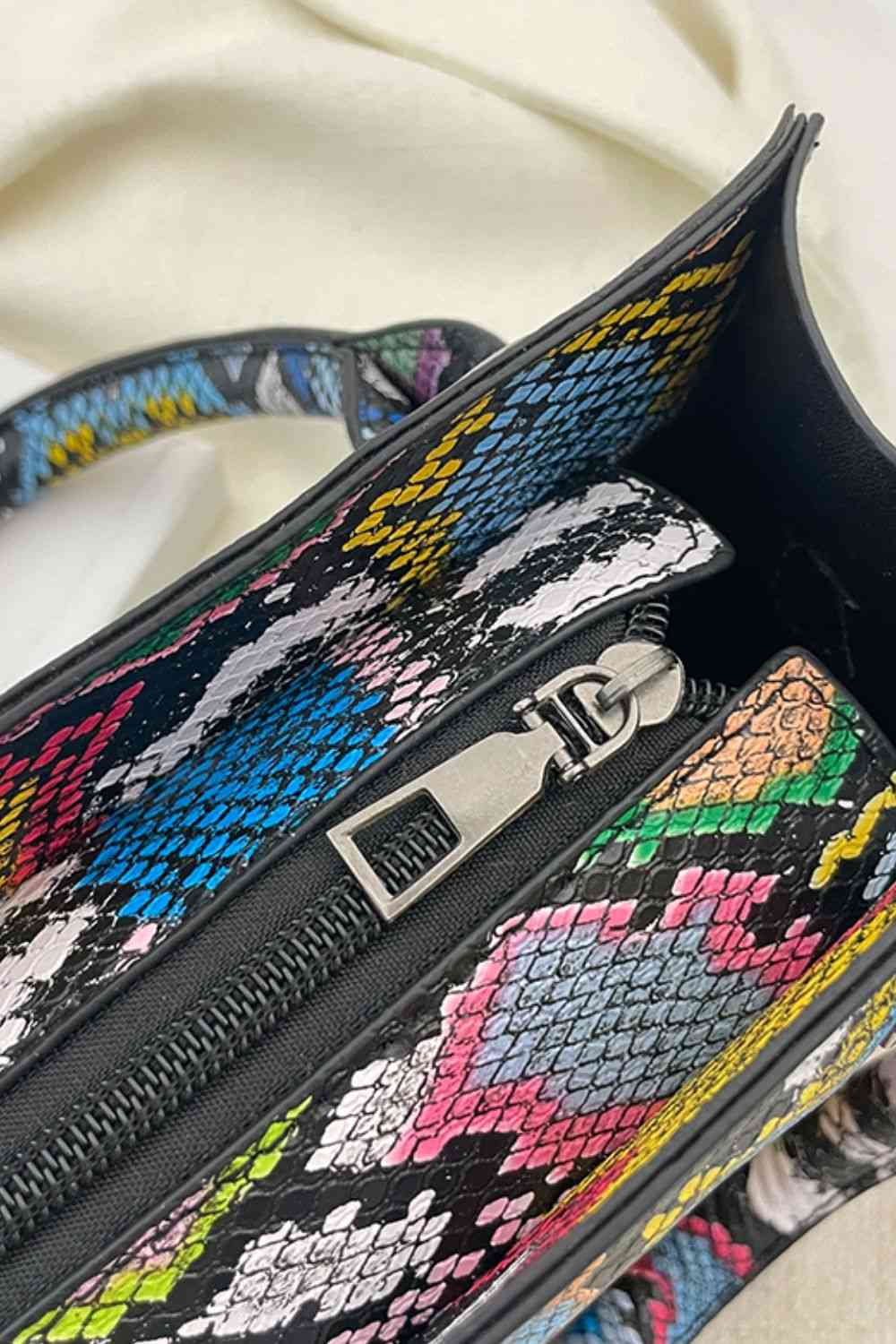 Bolso de cuero PU con estampado de piel de serpiente