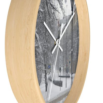 "Stark Solitude" - The Alien Wall Clock