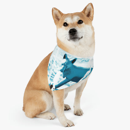 "Foxy Herumtollen im Brunnen" - Das Alien Pet Bandana Halsband