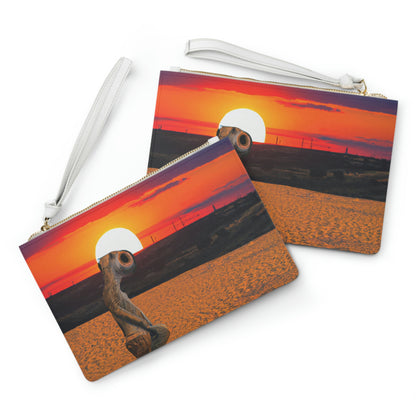 "Farewell to the Horizon" - Die Alien Clutch Bag