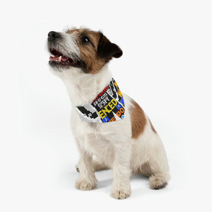 Superhéroe Word Pop Art - El collar de bandana para mascotas alienígenas