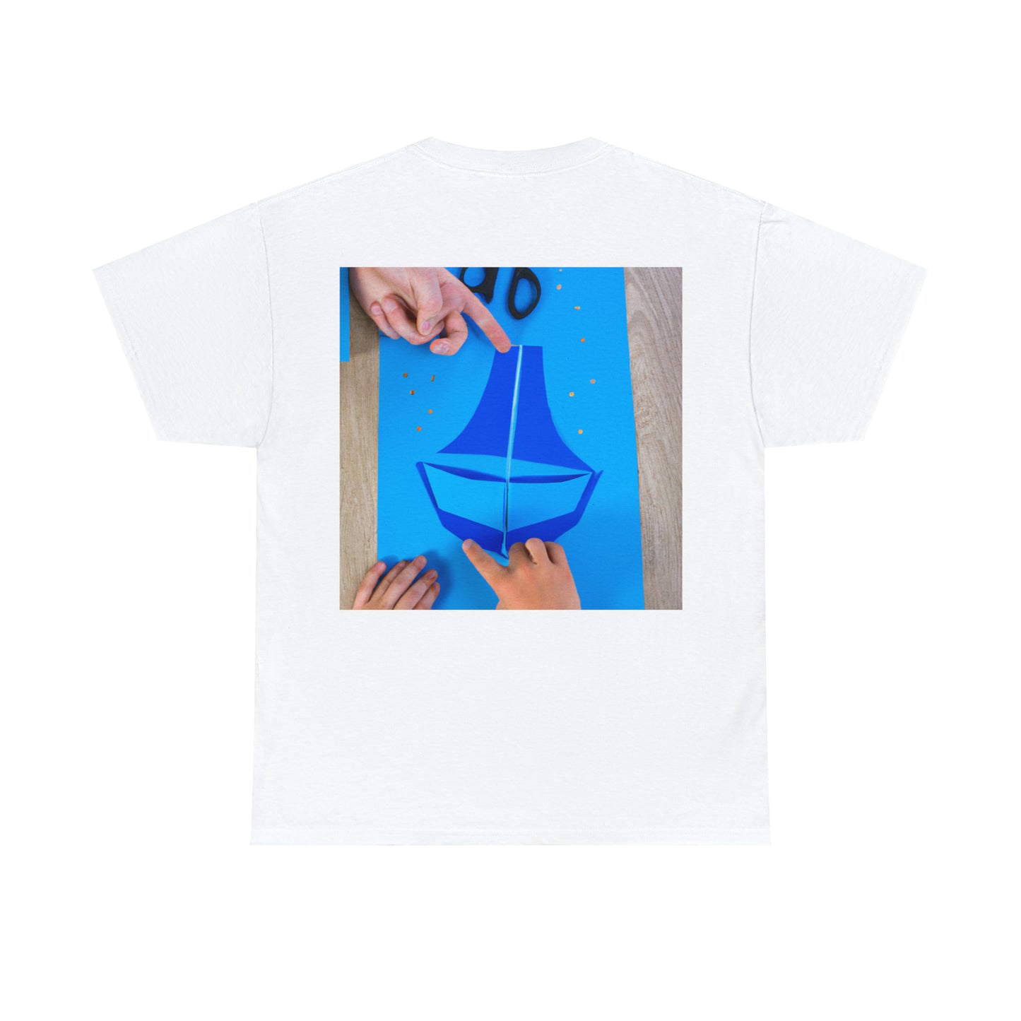 zwei kleine Kreise aus gelbem Tonpapier als Sonne

 Eine Reise zur Sonne: Ein blaues Boot und zwei Seeleute herstellen – Das Alien-T-Shirt