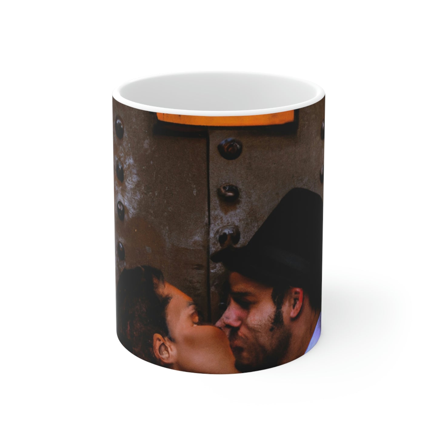 The Kissing Portal - The Alien Ceramic Mug 11 oz