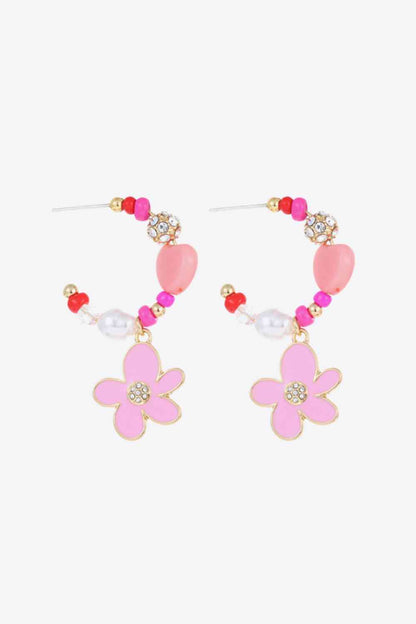 Pendientes colgantes con forma de C y flores