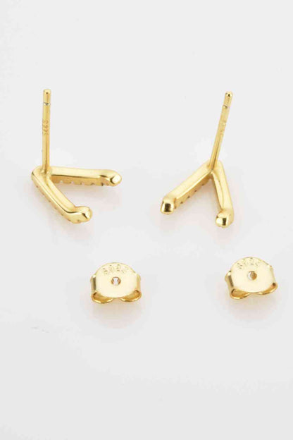 Pendientes Stud Letra V Circonitas