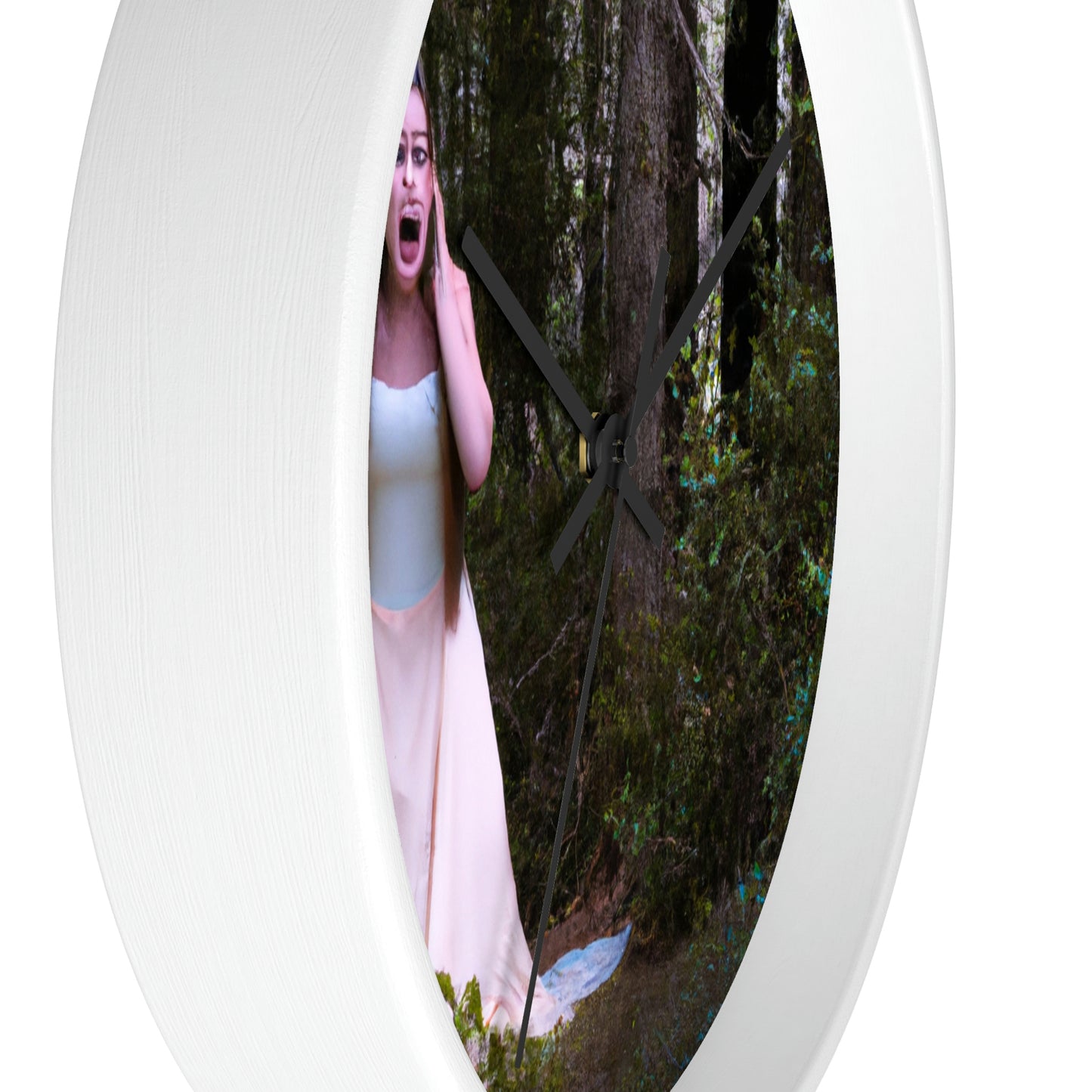 Lost Princess and the Dense Forest Tiara - The Alien Wall Clock