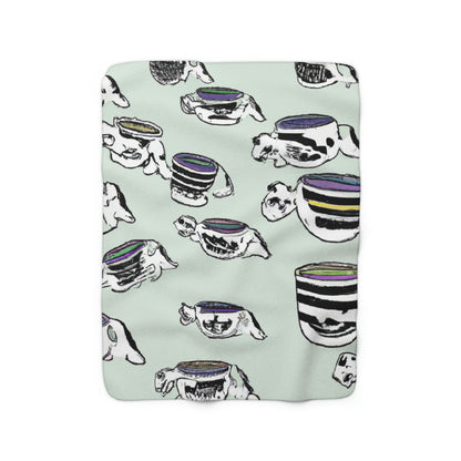 "A Purr-fectly Precious Tea Party Parade" - The Alien Sherpa Fleece Blanket