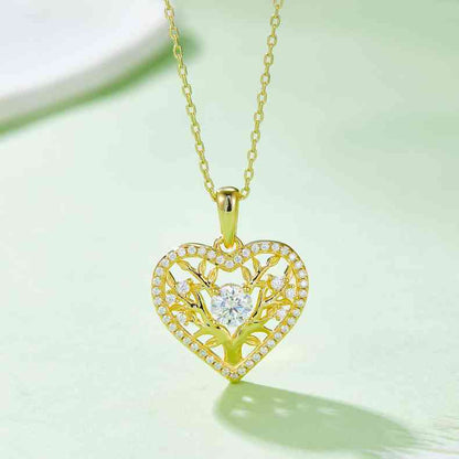 Collar con forma de corazón de plata de ley 925 con moissanita