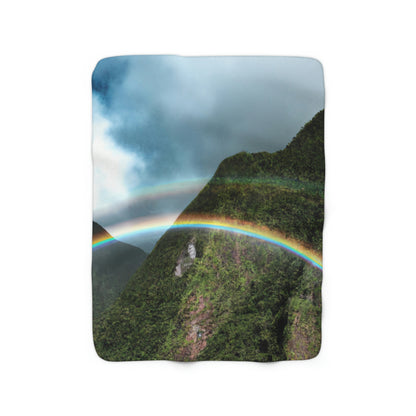 The Rainbow Gateway - The Alien Sherpa Fleece Blanket