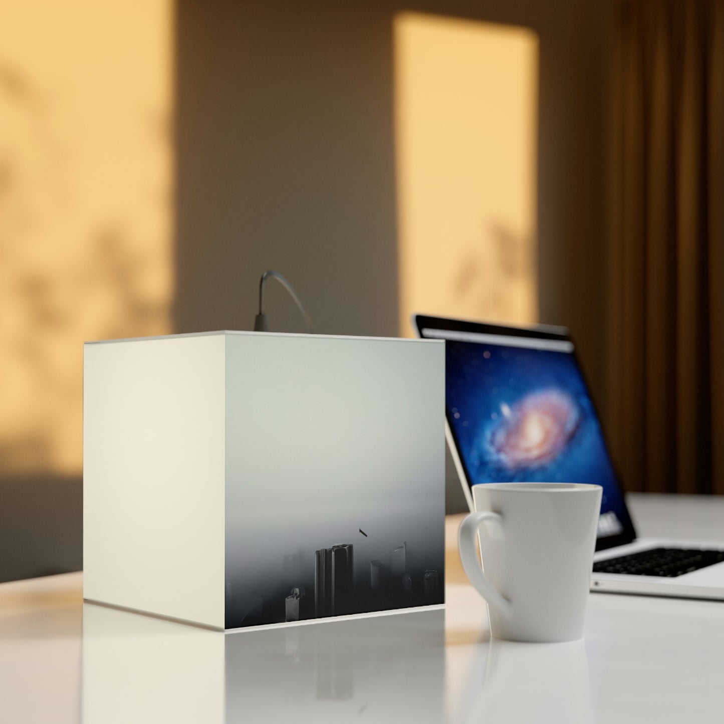 "Aufsteigend in die Wolken" - Die Alien Light Cube Lampe