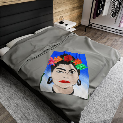 „Feurige Frida: Eine mexikanische Ikone mit farbenfroher Kultur malen“ – The Alien Velveteen Plush Blanket