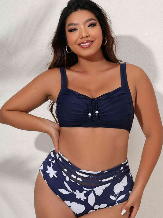 Conjunto de bikini con detalle fruncido estampado de talla grande